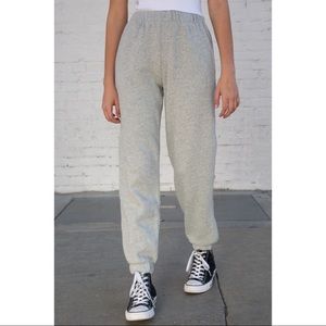Brandy Melville Rosa sweatpants